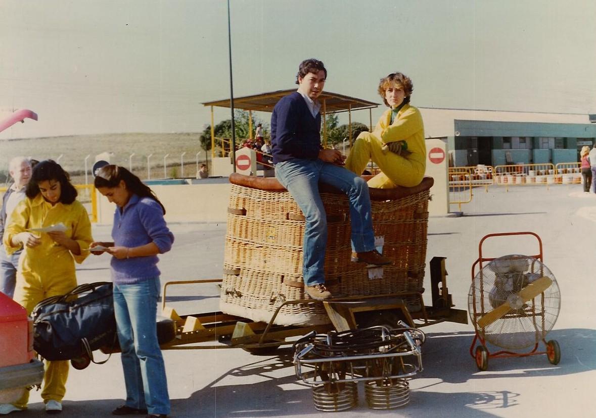 001. Manuel y su mujer Mercedes en 1981